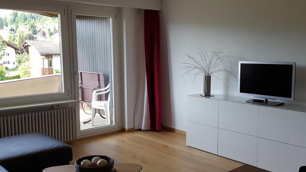 Alpen-Fewo, Residenza Quadra 322 Apartment Флимс Екстериор снимка