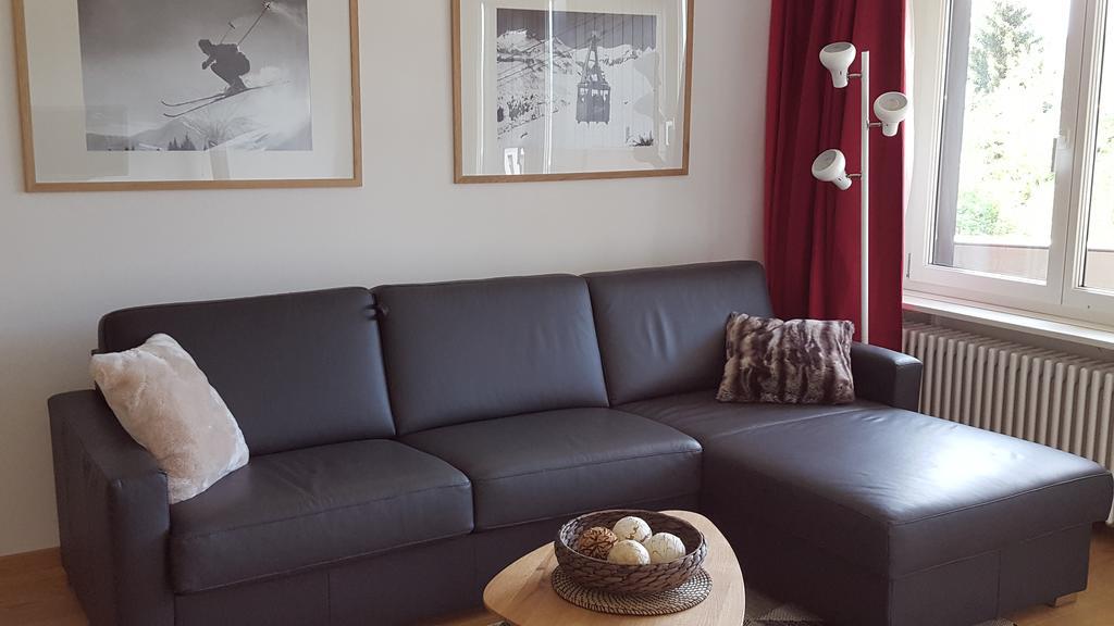 Alpen-Fewo, Residenza Quadra 322 Apartment Флимс Екстериор снимка