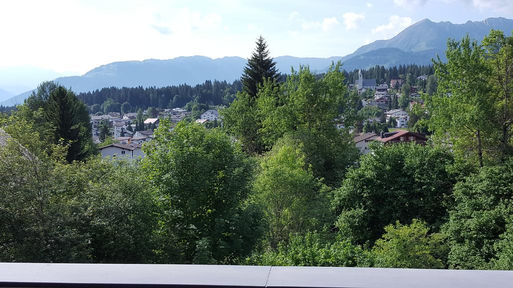 Alpen-Fewo, Residenza Quadra 322 Apartment Флимс Екстериор снимка